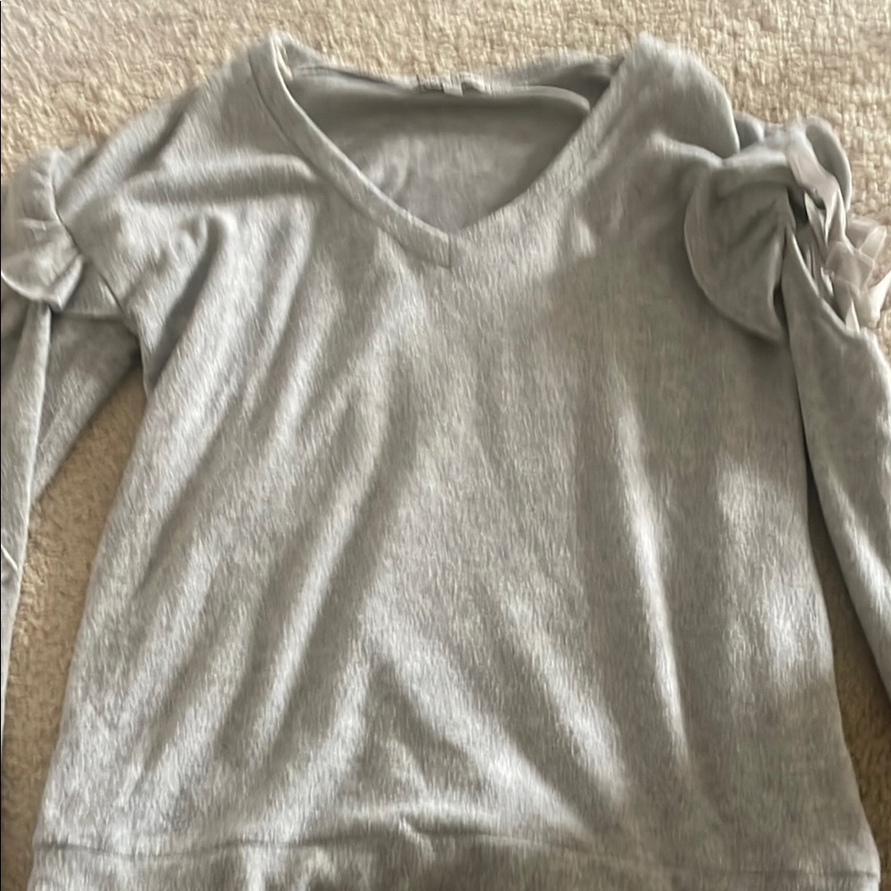 Crave Fame Gray V-Neck Sweater